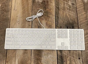 Apple A1243 Wired USB Slim Aluminum White Full Size Computer Keyboard - used - Picture 1 of 7