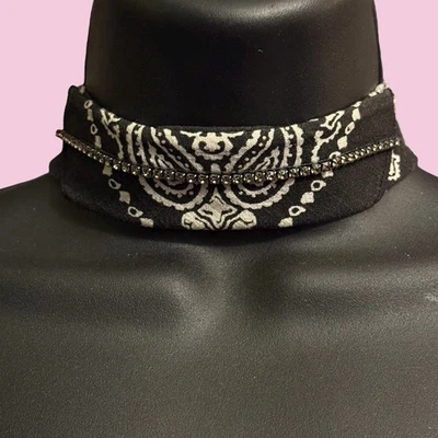 Zara黑白头巾水钻细节项链 — 第 1/4 张图片
