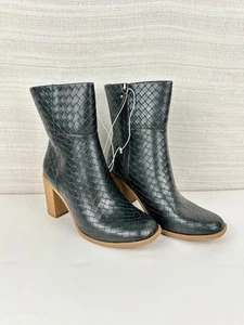 Universal Thread - Black Weave Pattern Women's Arden Boots Dress Casual Size 8.5 - Picture 1 of 5