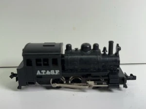 N Scale Life Like AT&SF Engine All Wheel Drive 0-6-0 - Picture 1 of 6