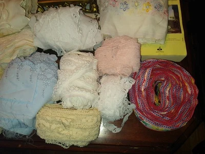 Hermoso bordado vintage de encaje de guipur estilo francés 12 disponibles Foto 1 de 4