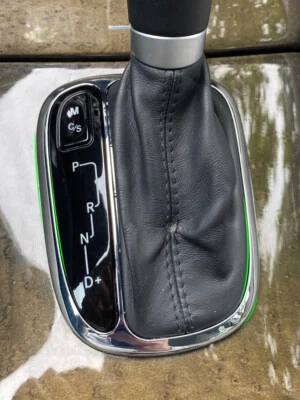 Cubierta de cambio de marchas plateada para Mercedes-Benz Clase C W203 C230 C320 D106 Foto 1 de 4