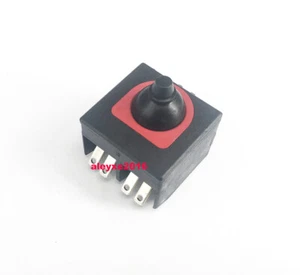 Interruptor pulsador momentáneo SOLTEAM PS10 1607200246 5RA 250VAC/8RA 125VAC - Imagen 1 de 6