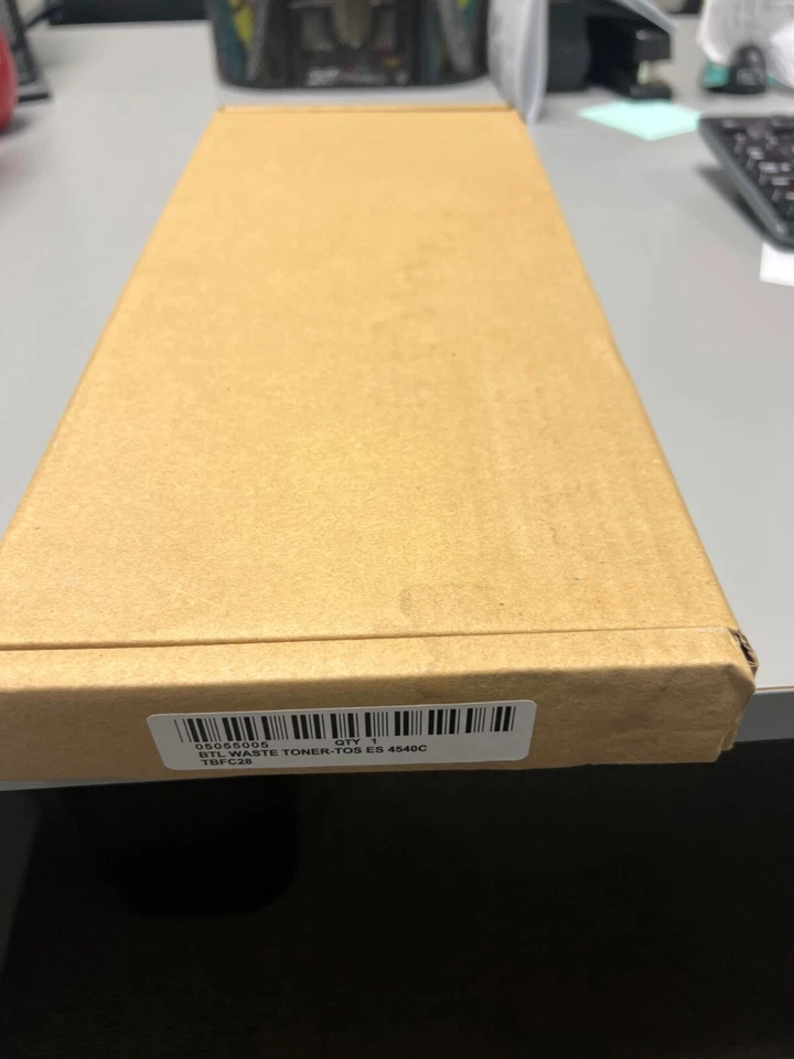 Toshiba COMPATIBLE eStudio 2820C/2830C/3040C/3530C TBFC28 Waste Toner Container - Image 1 of 2