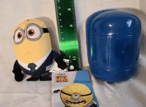 4* Mini Plüsch Kapsel Minion Anti Villain League Phil schwarzer Anzug Despicable Me 4 - Bild 1 von 12