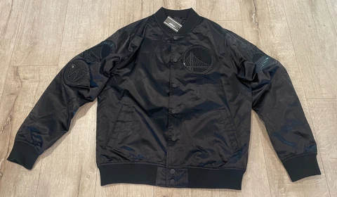 Golden State Warriors Pro Standard BlackSatin Jacket Size Men’s Large New NWT Cover