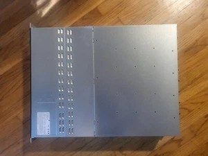 Supermicro SuperServer 5037MC-H8TRF Chassis w/ 8x (Xeon CPU E3-1270 3.40GHz) - Photo 1/6