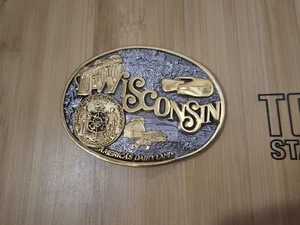 Wisconsin State Seal Solid Brass Award Design 80s Vintage Belt Buckle - Picture 1 of 2