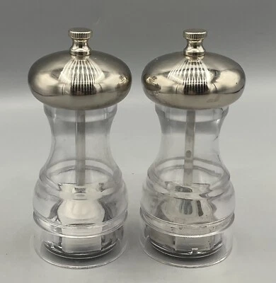 Molinillo de pimienta y sal acrílico transparente Olde Thompson juego superior e inferior de plata Foto 1 de 4