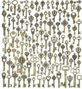 Lot Of 125 Vintage Style Antique Skeleton Furniture Cabinet Old Lock Keys Jewelr - Picture 1 of 4