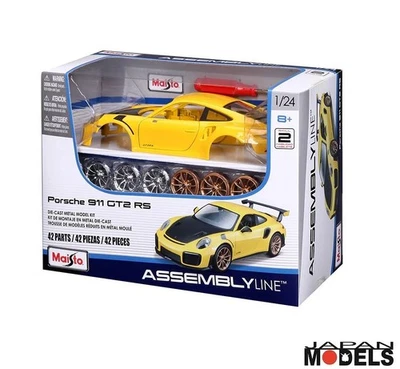 PORSCHE 911 GT2 RS Yellow Assembly line 42 Parts Die Cast 1/24 Maisto Model Kit - Immagine 1 di 3