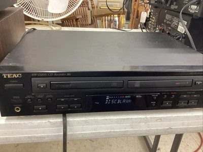 TEAC RW-D200 CD Recorder Player High Speed Dubbing CD-R CD-RW - PARTS/REPAIR - Image 1 of 4