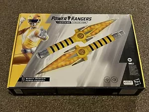 Mighty Morphin Power Rangers Lightning Collection Yellow Power Daggers - Picture 1 of 4