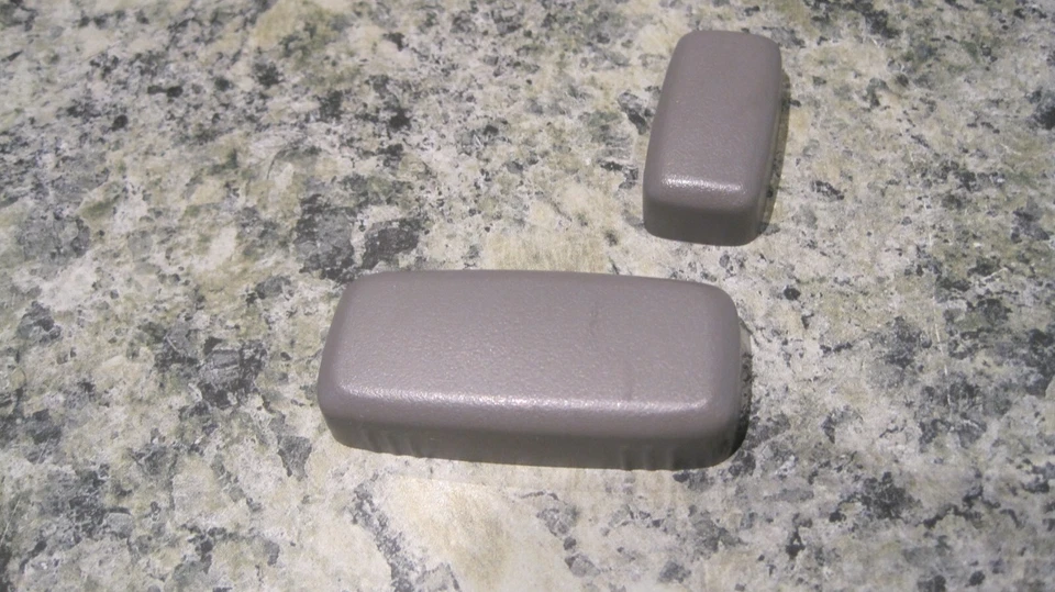 Chevrolet Traverse 2009 2010 2011 2012 perillas de control del asiento eléctrico del conductor gris OEM Foto 1 de 1