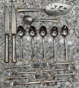 17 Pieces Towle Classique Beaded Gold Trimmed Flatware Spoon Knife Fork 18166 - Bild 1 von 5