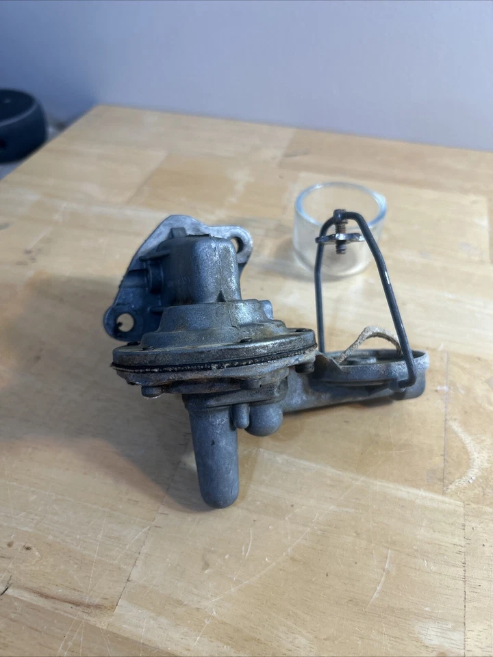 Топливный насос для Triumph TR2 TR3 TR4 TR4A AC Delco тип UE, Triumph - Изображение 1 из 4