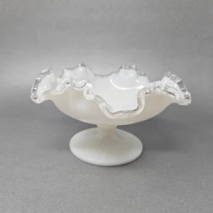 Plato de caramelo de compota vintage Fenton Silver Crest vidrio con patas con volantes 7" - Imagen 1 de 13