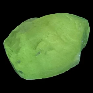 Green Blue Ombre Art Glass Cullet Glowing Manganese Slag Glass #5GL113 - Picture 1 of 9