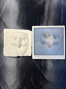 Metropolitan Museum of Art Egypt Owl Cast Wall Plaque Replica VTG Relief White - Picture 1 of 17