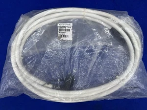 Raymarine 5 Meter Analog Radar Extension Cable W/ Right Angle Connector E55071 - Bild 1 von 3