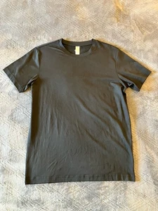 Alo Yoga - Conquer Reform Crew Neck T Shirt - Medium - Black - Picture 1 of 6