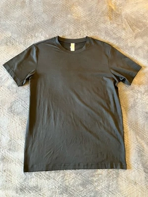 Camiseta Alo Yoga - Conquer Reform cuello redondo - mediana - negra Foto 1 de 4