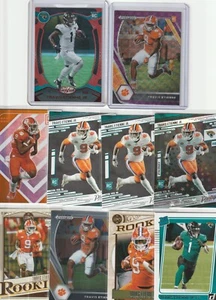 Lot of (10) 2021 Travis Etienne Rookie RC Cards w/Certified Red /99, Prizm++ - Picture 1 of 1