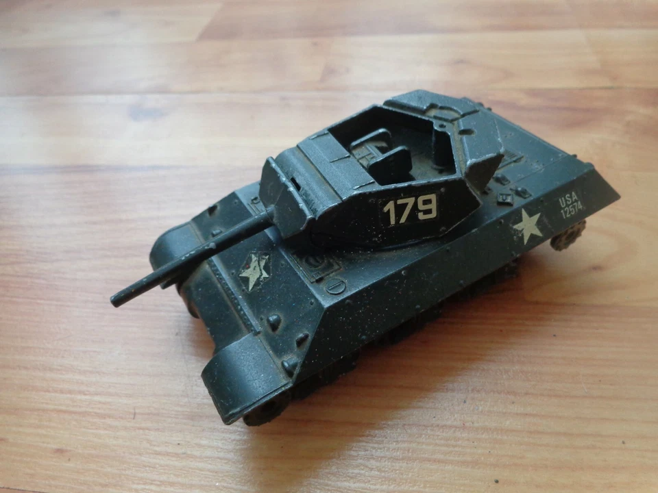 1/50 Vintage Solido #232 Char M10 Distruttore Serbatoio WW2 6/1972 Modello - Immagine 1 di 1