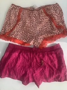 2 Pairs Victoria’s Secret Shorts Pajama Bottom Sleep Shorts X-Large XL NWT - Picture 1 of 2