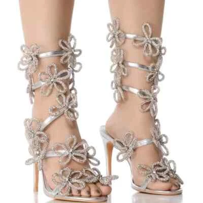 SANDALIA BOBINA ADORNADA FLOR PLATA AZALEA WANG "PERFECCIÓN ESCULPIDA" Foto 1 de 4