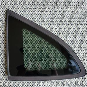 2008-2015 NISSAN ROGUE SELECT REAR LEFT DRIVER QUARTER WINDOW GLASS OEM - Picture 1 of 9