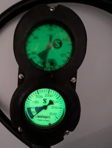 Vintage ScubaPro Scuba Diving Computer Gauge Console - Picture 1 of 9