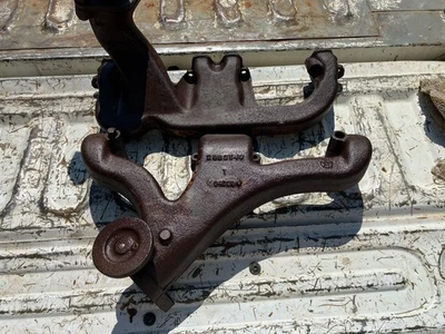 Mopar A 1970 carrocería 340 HP colectores de escape V8 alto rendimiento AAR Cuda TA par Foto 1 de 4