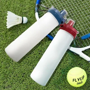 Botella de agua deportiva de 700 ml con bloqueo chanclas a prueba de fugas de BPA libre de maíz - Imagen 1 de 10