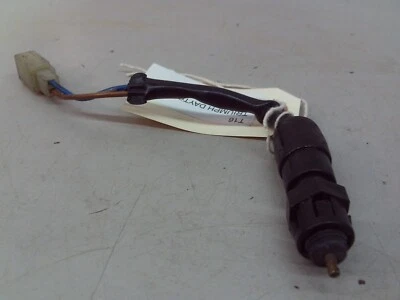 Interruptor de luz de freio traseiro para Triumph Daytona 600 2003 - 2004 T16 - Imagem 1 de 4