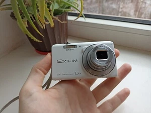 🔥RARE White Casio Exilim EX-ZS30 20.1MP digital compact camera WORKing FULL Set - Picture 1 of 7