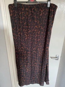LTS Size 22 Animal Print Slip-On Maxi Skirt Plus Size BNWT - Picture 1 of 5