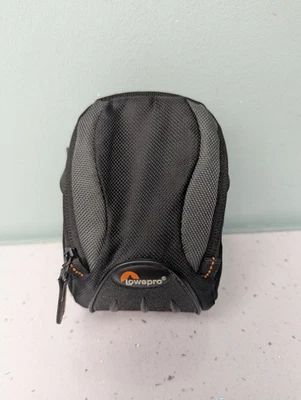 Lowepro Apex 20 AW All-Weather Digital Camera Storage Pouch Carry Case Bag - Image 1 of 3