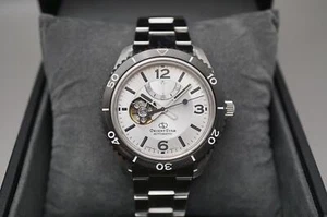 Orient Star RK-AT0107S Open Heart Power Reserve Divers Automatic Watch - Picture 1 of 15