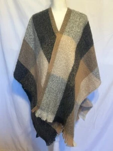 NWT! Marcus Adler Woven Cape Poncho Travel Boho Brown/Beige Plaided ~One Size - Picture 1 of 9