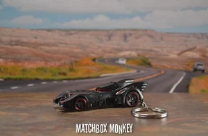 Batmobile Batman Custom Keychain FOB Porte Cles Llavero Schlusselhanger DC Comic - Picture 1 of 5