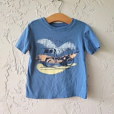 Camiseta Oshkosh Bigosh Original Camión de Volteo Azul Niño 3t Niño Manga Corta. Foto 1 de 4