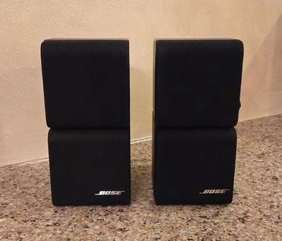 Par de altavoces satélite Bose Redline Double Cube Lifestyle Acoustimass con cable Foto 1 de 4