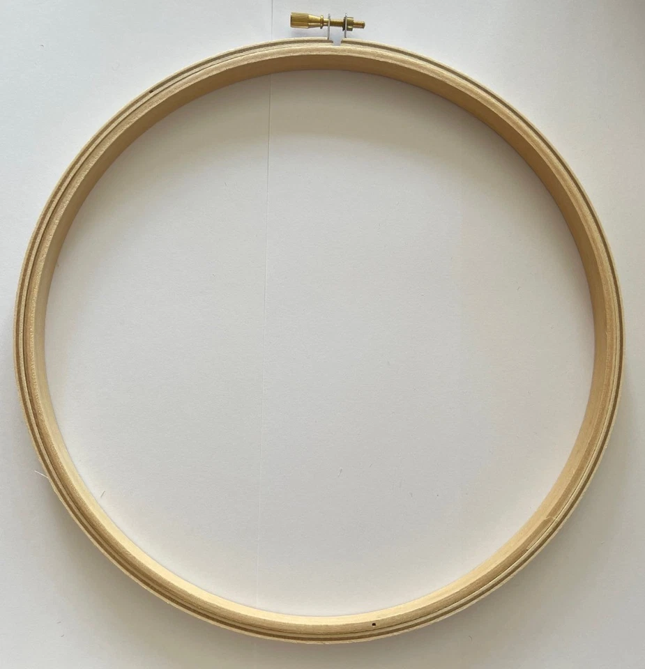 Siesta Frames wooden Embroidery Hoop 9'' / 22.5 cm - Image 1 of 1