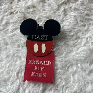 Disney Cast Exclusive Earned My Ears Pin - Picture 1 of 2