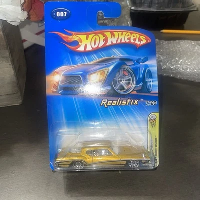 Buick Riviera #007 2005 1ª edición Hot Wheels Realistix 1971 nuevo 7/20 Foto 1 de 4