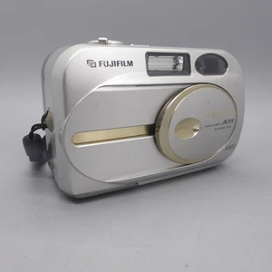 Fujifilm Digital Camera FinePix A204 2.0MP Silver Tested - Picture 1 of 9