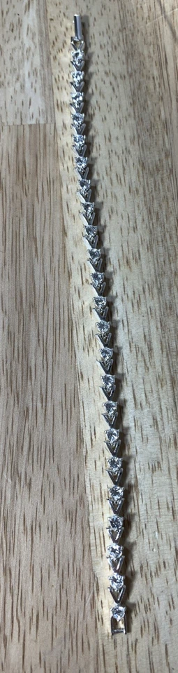 Pulsera Tenis Avon Cristal Tono Plata Circonita Cúbica Foto 1 de 4