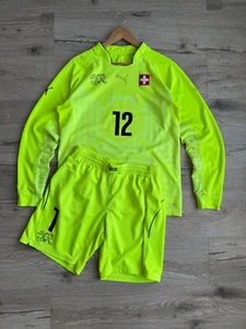 Kit portiere domestico Puma Svizzera 2014-15 #12 Yann Sommer - Foto 1 di 7