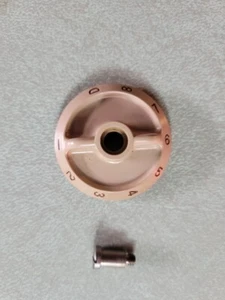 SINGER 503A "ROCKETEER" SLANT-O-MATIC PRESSURE ADJUSTMENT KNOB FOR PRESSER FOOT - Picture 1 of 2